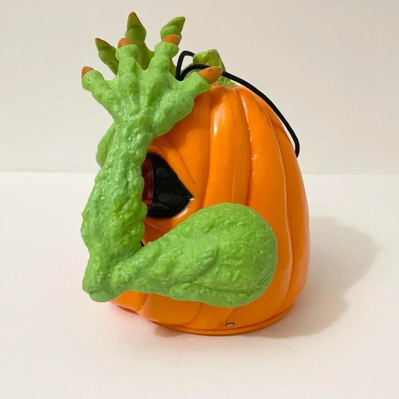 Vtg 90s Animated Shakin Mutant Pumpkin Lights Up 6 Inch Tall Halloween Decor - Picture 4 of 16